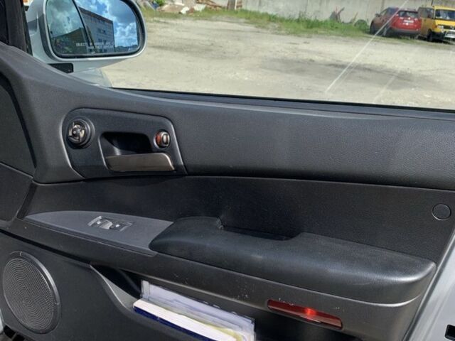 Серый Cанг Йонг Кирон, объемом двигателя 2 л и пробегом 217 тыс. км за 8500 $, фото 12 на Automoto.ua