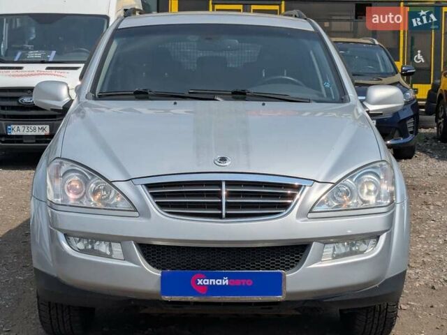 Серый Cанг Йонг Кирон, объемом двигателя 2 л и пробегом 217 тыс. км за 8900 $, фото 4 на Automoto.ua