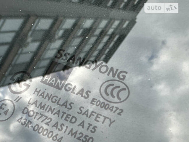 Сірий Cанг Йонг Kyron, об'ємом двигуна 2.3 л та пробігом 110 тис. км за 8999 $, фото 33 на Automoto.ua