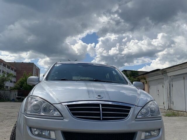 Серый Cанг Йонг Кирон, объемом двигателя 2 л и пробегом 217 тыс. км за 8500 $, фото 10 на Automoto.ua