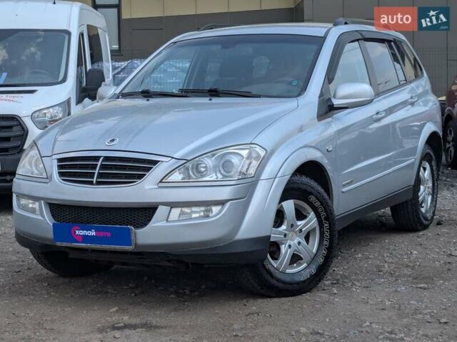 Серый Cанг Йонг Кирон, объемом двигателя 2 л и пробегом 217 тыс. км за 8900 $, фото 14 на Automoto.ua