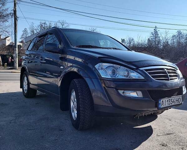 Серый Cанг Йонг Кирон, объемом двигателя 2 л и пробегом 165 тыс. км за 9000 $, фото 1 на Automoto.ua