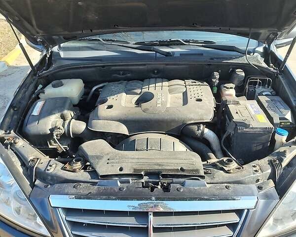 Серый Cанг Йонг Кирон, объемом двигателя 2 л и пробегом 165 тыс. км за 9000 $, фото 6 на Automoto.ua