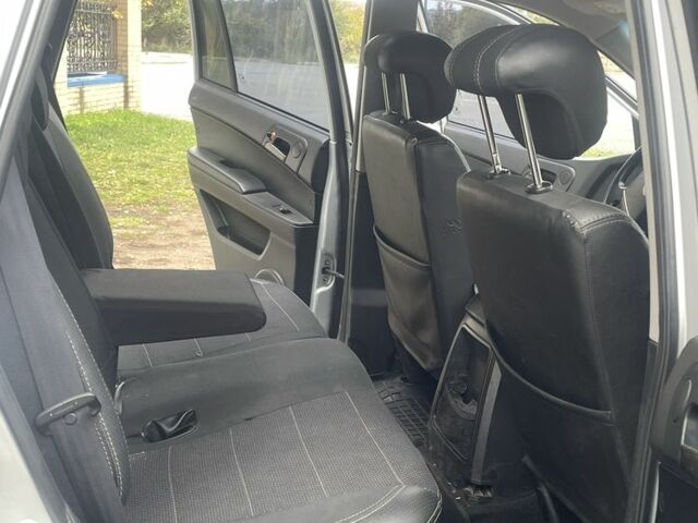 Серый Cанг Йонг Кирон, объемом двигателя 2 л и пробегом 125 тыс. км за 8500 $, фото 9 на Automoto.ua