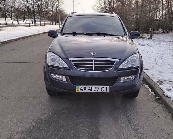 Серый Cанг Йонг Кирон, объемом двигателя 2.3 л и пробегом 126 тыс. км за 9700 $, фото 5 на Automoto.ua