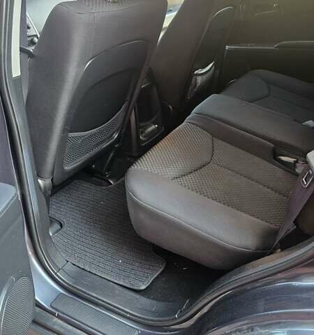 Серый Cанг Йонг Кирон, объемом двигателя 2 л и пробегом 150 тыс. км за 10000 $, фото 6 на Automoto.ua