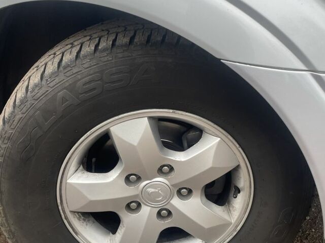 Серый Cанг Йонг Кирон, объемом двигателя 2 л и пробегом 125 тыс. км за 8500 $, фото 10 на Automoto.ua