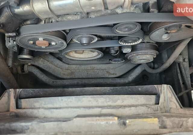 Серый Cанг Йонг Кирон, объемом двигателя 2 л и пробегом 150 тыс. км за 10000 $, фото 1 на Automoto.ua