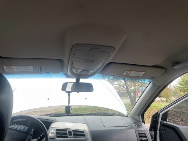 Серый Cанг Йонг Кирон, объемом двигателя 2 л и пробегом 125 тыс. км за 8500 $, фото 15 на Automoto.ua