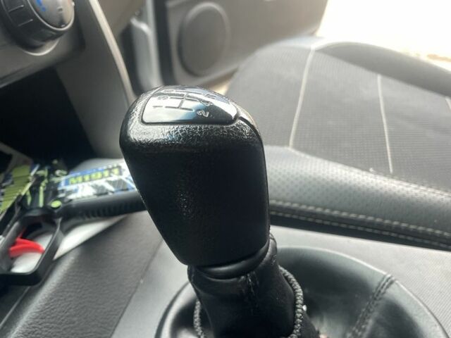 Серый Cанг Йонг Кирон, объемом двигателя 2 л и пробегом 125 тыс. км за 8500 $, фото 18 на Automoto.ua