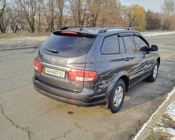 Серый Cанг Йонг Кирон, объемом двигателя 2.3 л и пробегом 126 тыс. км за 9700 $, фото 6 на Automoto.ua