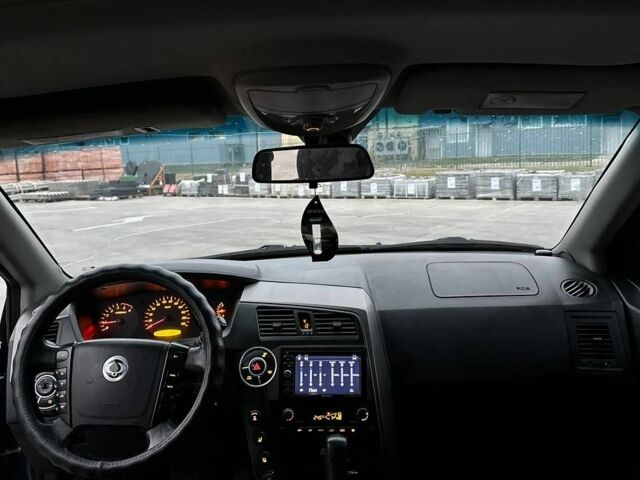 Синій Cанг Йонг Kyron, об'ємом двигуна 2 л та пробігом 113 тис. км за 6499 $, фото 8 на Automoto.ua