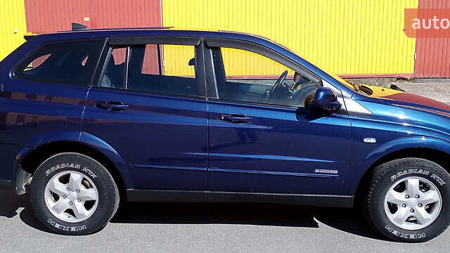 Синий Cанг Йонг Кирон, объемом двигателя 2 л и пробегом 120 тыс. км за 8600 $, фото 2 на Automoto.ua