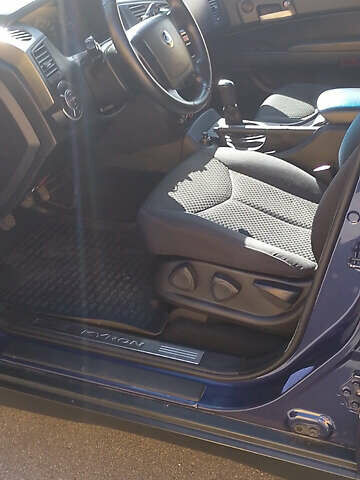 Синий Cанг Йонг Кирон, объемом двигателя 2 л и пробегом 120 тыс. км за 8600 $, фото 5 на Automoto.ua