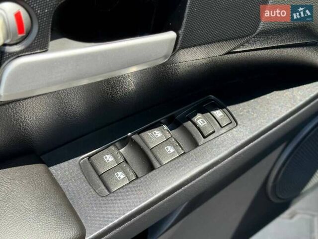 Синий Cанг Йонг Кирон, объемом двигателя 2 л и пробегом 119 тыс. км за 9700 $, фото 20 на Automoto.ua