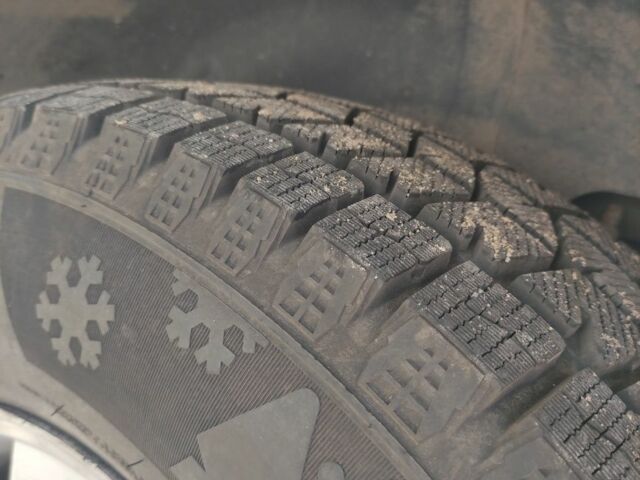 Синий Cанг Йонг Кирон, объемом двигателя 2.3 л и пробегом 107 тыс. км за 7000 $, фото 19 на Automoto.ua