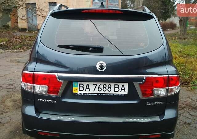 Синий Cанг Йонг Кирон, объемом двигателя 2 л и пробегом 56 тыс. км за 15000 $, фото 3 на Automoto.ua