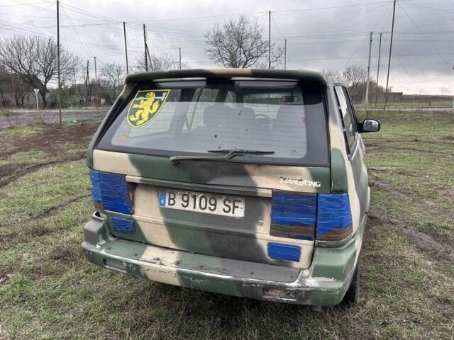 Белый Cанг Йонг Муссо, объемом двигателя 2.9 л и пробегом 200 тыс. км за 1426 $, фото 3 на Automoto.ua