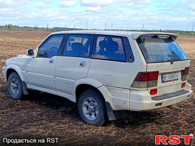 Білий Cанг Йонг Муссо, об'ємом двигуна 2.9 л та пробігом 44 тис. км за 3500 $, фото 3 на Automoto.ua