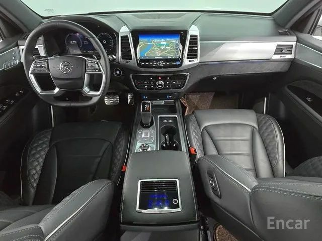 Белый Cанг Йонг Рекстон, объемом двигателя 2.2 л и пробегом 14 тыс. км за 43999 $, фото 5 на Automoto.ua