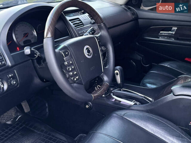 Білий Cанг Йонг Rexton, об'ємом двигуна 2.7 л та пробігом 245 тис. км за 7850 $, фото 30 на Automoto.ua