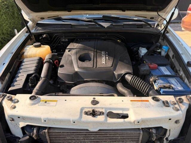 Білий Cанг Йонг Rexton, об'ємом двигуна 2.7 л та пробігом 110 тис. км за 9835 $, фото 22 на Automoto.ua