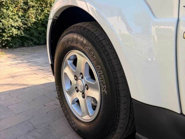 Білий Cанг Йонг Rexton, об'ємом двигуна 2.7 л та пробігом 110 тис. км за 9835 $, фото 3 на Automoto.ua