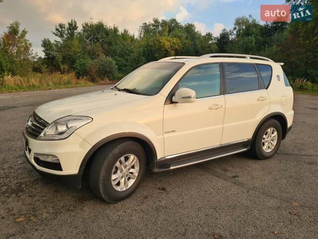 Білий Cанг Йонг Rexton, об'ємом двигуна 2.7 л та пробігом 255 тис. км за 9955 $, фото 24 на Automoto.ua