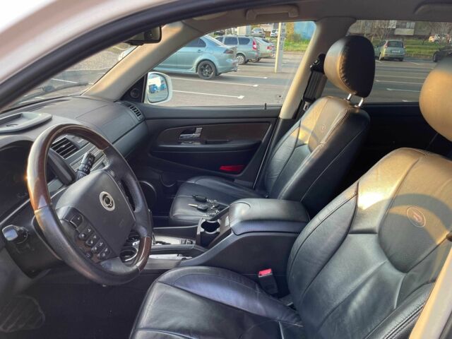 Белый Cанг Йонг Рекстон, объемом двигателя 2.7 л и пробегом 162 тыс. км за 12500 $, фото 11 на Automoto.ua