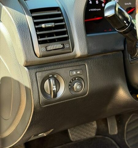 Белый Cанг Йонг Рекстон, объемом двигателя 2.7 л и пробегом 167 тыс. км за 12500 $, фото 17 на Automoto.ua