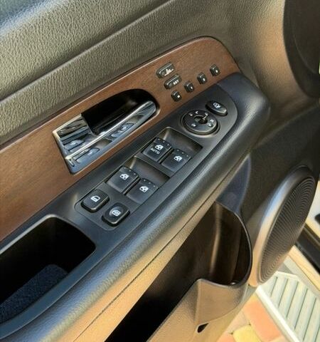 Белый Cанг Йонг Рекстон, объемом двигателя 2.7 л и пробегом 167 тыс. км за 12500 $, фото 21 на Automoto.ua