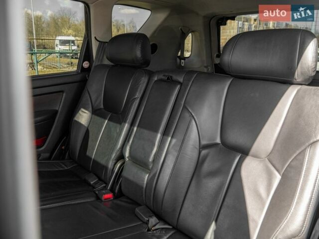 Белый Cанг Йонг Рекстон, объемом двигателя 2.7 л и пробегом 237 тыс. км за 11500 $, фото 18 на Automoto.ua