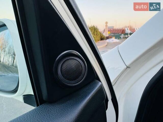 Белый Cанг Йонг Рекстон, объемом двигателя 2.7 л и пробегом 175 тыс. км за 11100 $, фото 70 на Automoto.ua