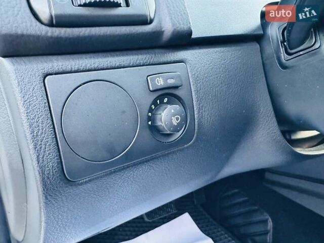 Белый Cанг Йонг Рекстон, объемом двигателя 2.7 л и пробегом 175 тыс. км за 11100 $, фото 75 на Automoto.ua