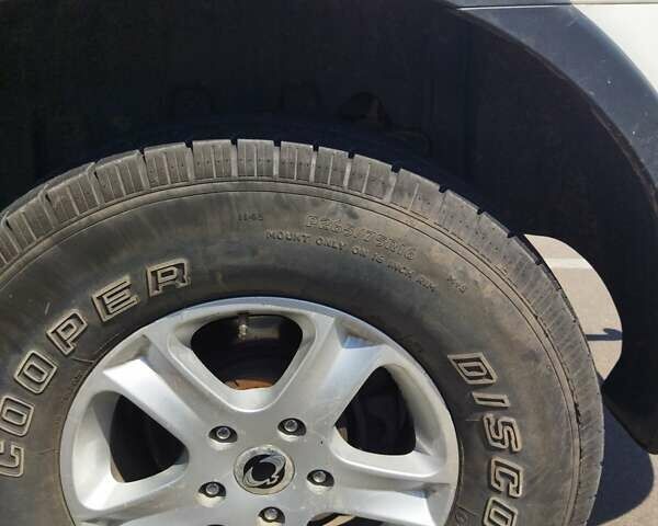 Белый Cанг Йонг Рекстон, объемом двигателя 2.2 л и пробегом 154 тыс. км за 14999 $, фото 25 на Automoto.ua