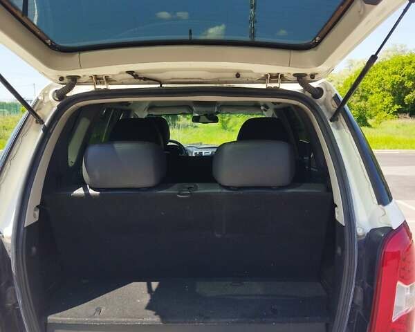 Белый Cанг Йонг Рекстон, объемом двигателя 2.2 л и пробегом 154 тыс. км за 14999 $, фото 15 на Automoto.ua