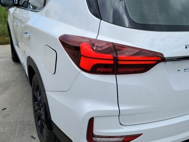 Білий Cанг Йонг Rexton, об'ємом двигуна 2.2 л та пробігом 15 тис. км за 43999 $, фото 4 на Automoto.ua