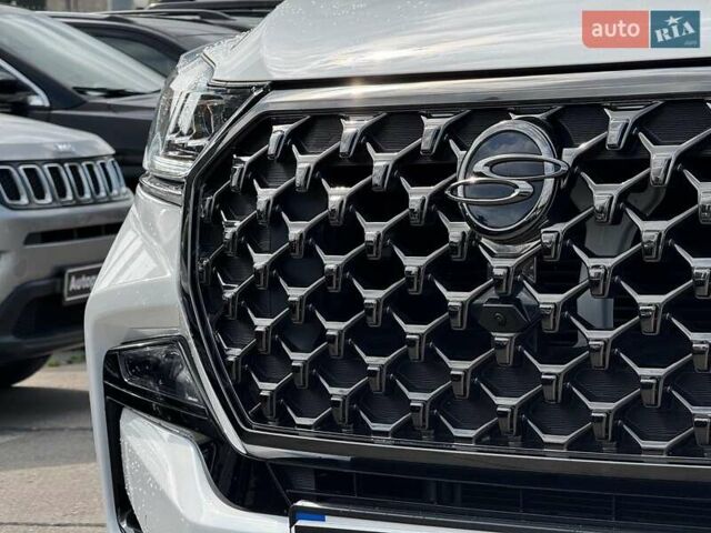 Білий Cанг Йонг Rexton, об'ємом двигуна 2.2 л та пробігом 13 тис. км за 46290 $, фото 12 на Automoto.ua