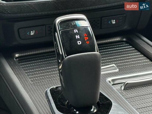 Білий Cанг Йонг Rexton, об'ємом двигуна 2.2 л та пробігом 13 тис. км за 46290 $, фото 49 на Automoto.ua