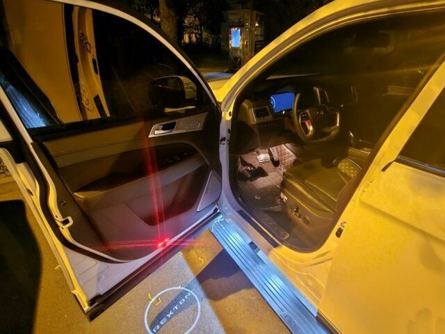 Білий Cанг Йонг Rexton, об'ємом двигуна 2.2 л та пробігом 15 тис. км за 43999 $, фото 6 на Automoto.ua