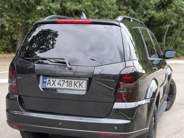 Чорний Cанг Йонг Rexton, об'ємом двигуна 2.7 л та пробігом 149 тис. км за 10500 $, фото 21 на Automoto.ua