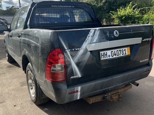 Чорний Cанг Йонг Rexton, об'ємом двигуна 2 л та пробігом 166 тис. км за 5000 $, фото 3 на Automoto.ua