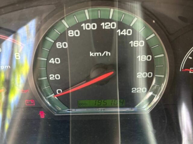 Чорний Cанг Йонг Rexton, об'ємом двигуна 3 л та пробігом 195 тис. км за 6500 $, фото 6 на Automoto.ua