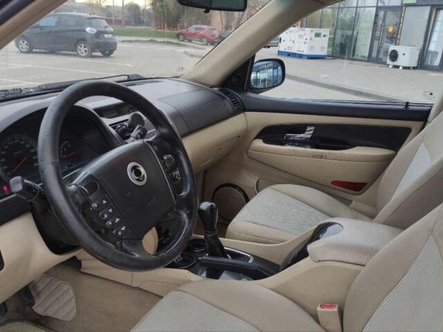Чорний Cанг Йонг Rexton, об'ємом двигуна 2.7 л та пробігом 304 тис. км за 6798 $, фото 5 на Automoto.ua