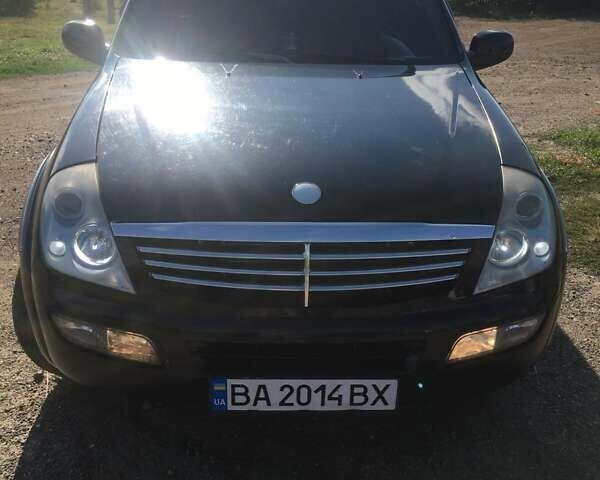 Чорний Cанг Йонг Rexton, об'ємом двигуна 2.7 л та пробігом 200 тис. км за 8500 $, фото 3 на Automoto.ua