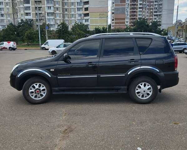Чорний Cанг Йонг Rexton, об'ємом двигуна 2.7 л та пробігом 118 тис. км за 6000 $, фото 8 на Automoto.ua