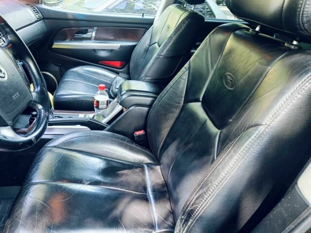 Чорний Cанг Йонг Rexton, об'ємом двигуна 2.8 л та пробігом 170 тис. км за 5774 $, фото 8 на Automoto.ua