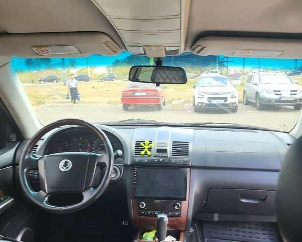 Чорний Cанг Йонг Rexton, об'ємом двигуна 2.7 л та пробігом 118 тис. км за 6000 $, фото 4 на Automoto.ua