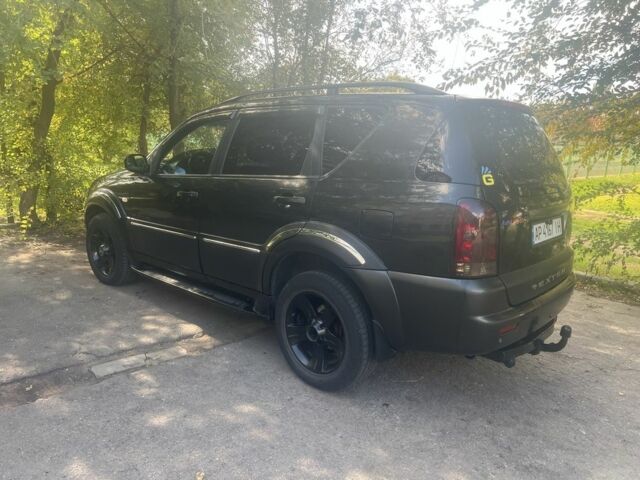 Чорний Cанг Йонг Rexton, об'ємом двигуна 2.7 л та пробігом 250 тис. км за 5350 $, фото 7 на Automoto.ua