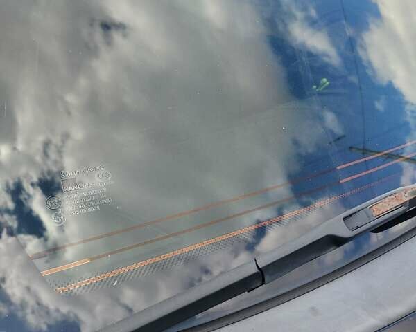 Чорний Cанг Йонг Rexton, об'ємом двигуна 2.7 л та пробігом 118 тис. км за 6000 $, фото 2 на Automoto.ua